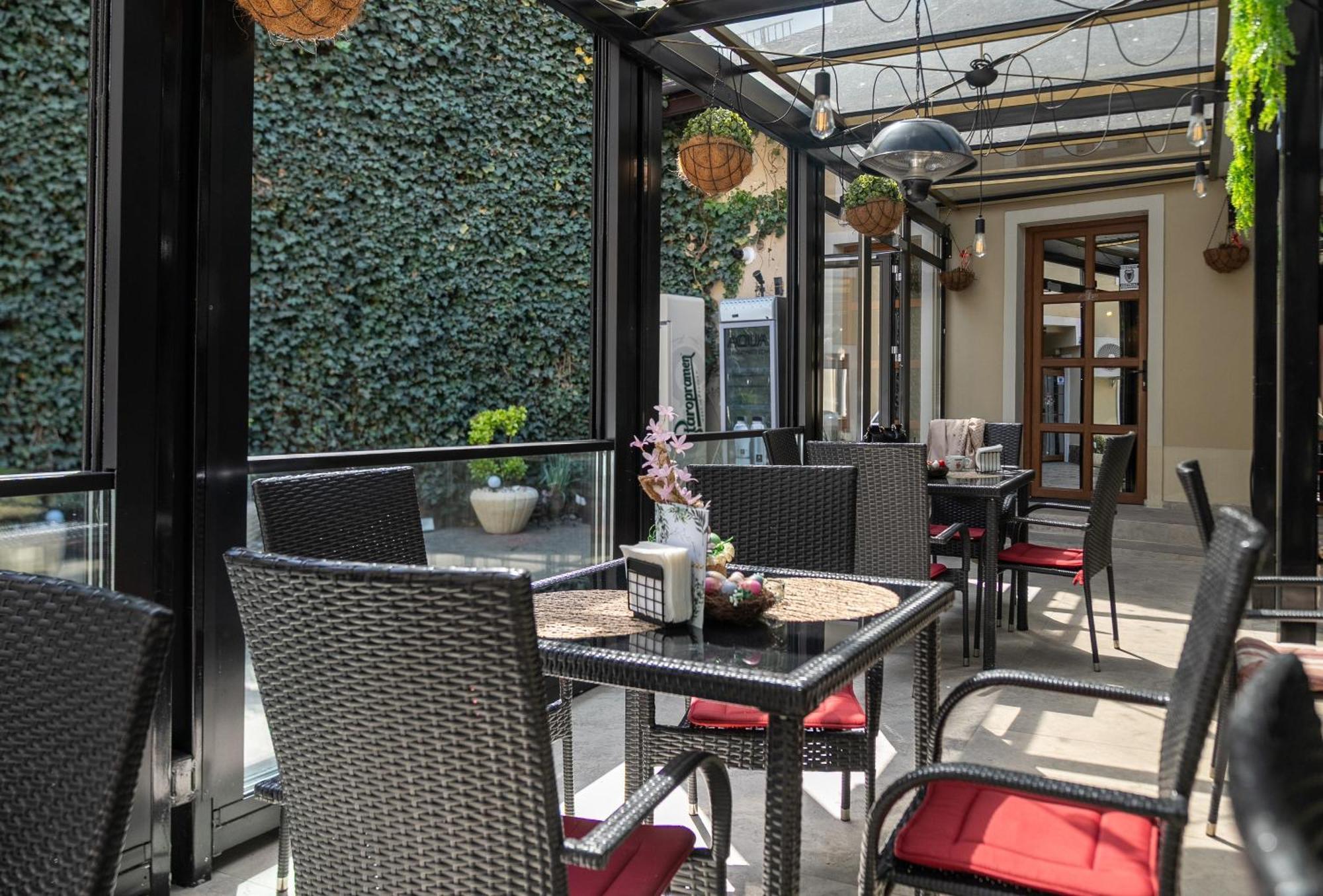 Marabella Hotel